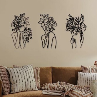 Art mural minimaliste avec figures florales.