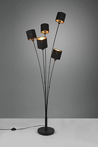 Lampe sur pied moderne avec cinq abat-jours noirs.